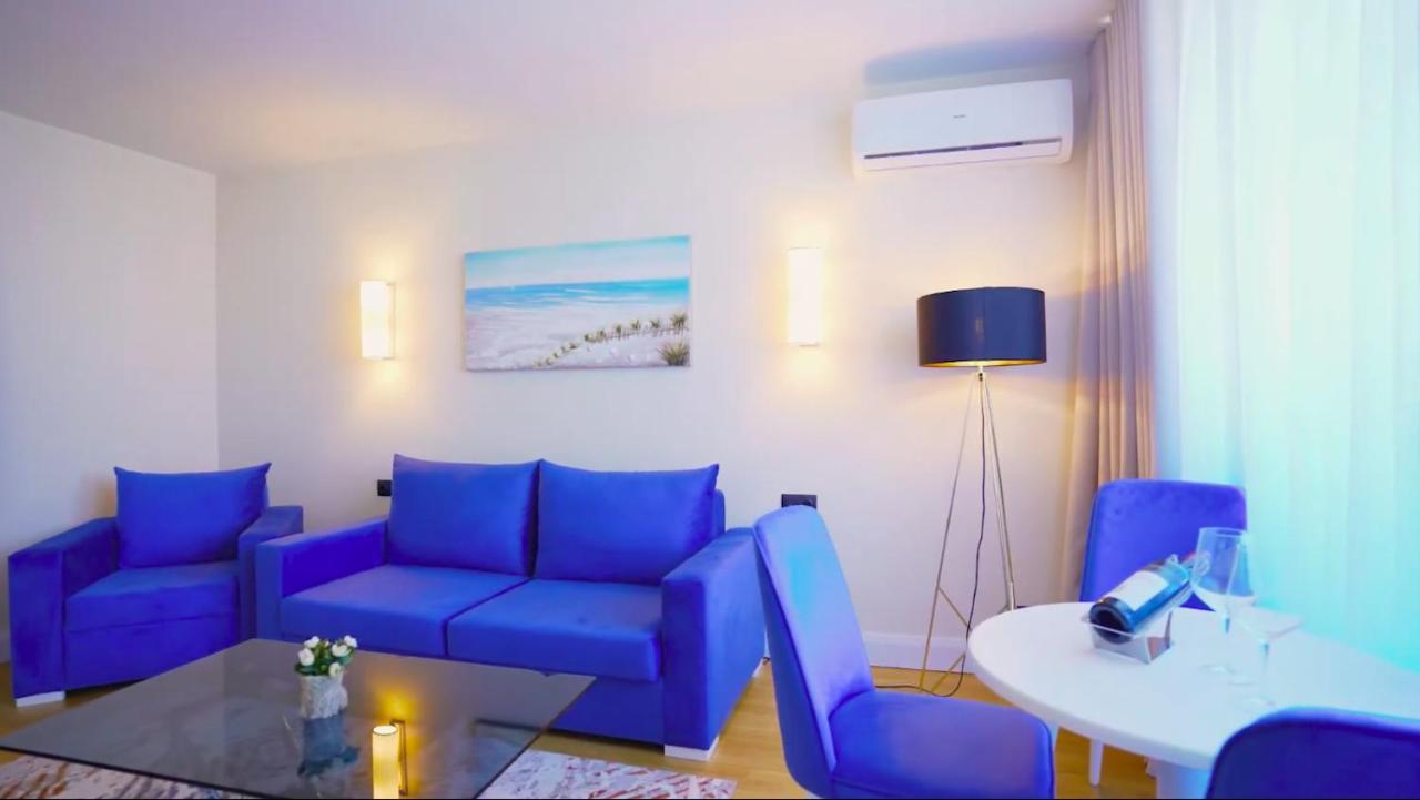 Aparthotel For Batumi Orbi City المظهر الخارجي الصورة